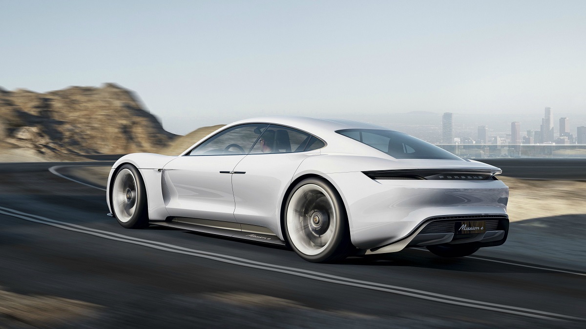 Porsche to build fully electric car 